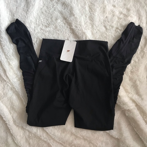 NWT Fabletics Set - Picture 3 of 8